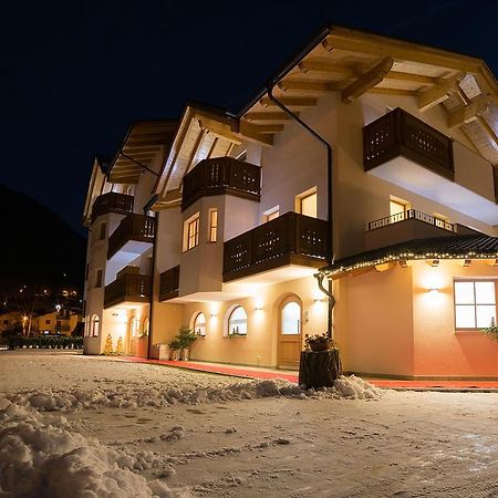 Hotel Garni Paradisi - Wellness & Spa Mezzano Eksteriør billede