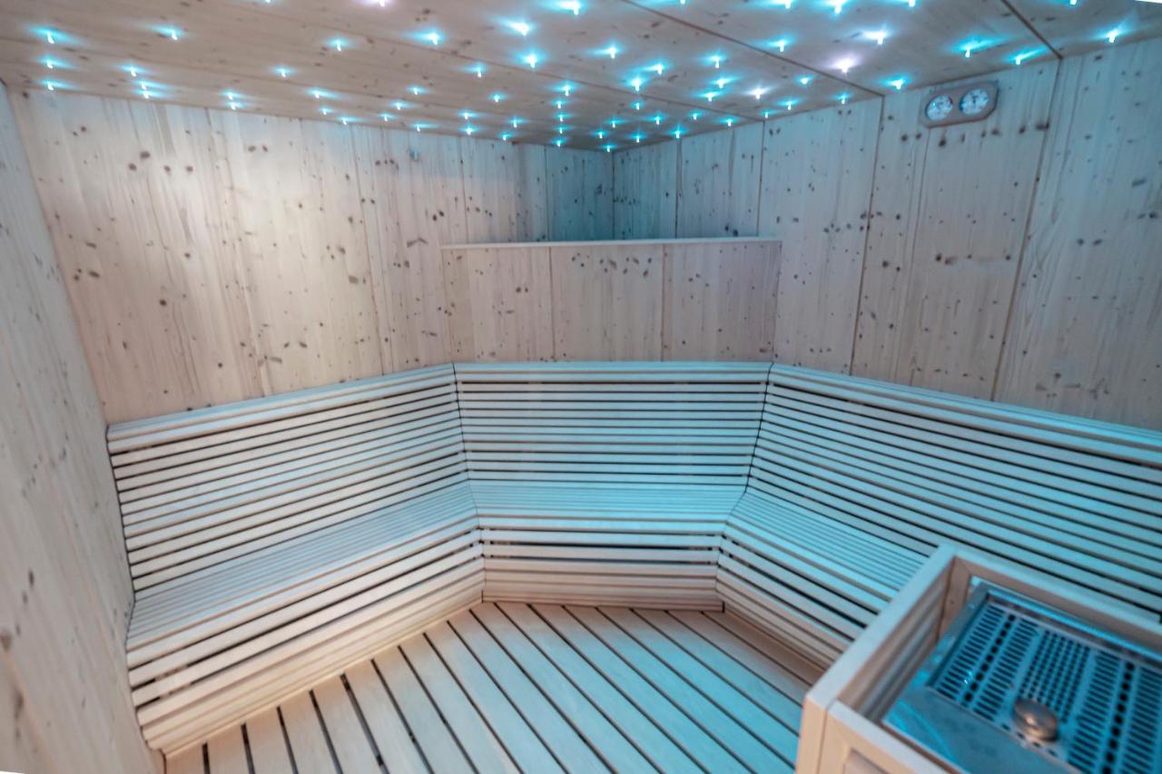 Hotel Garni Paradisi - Wellness & Spa Mezzano Eksteriør billede