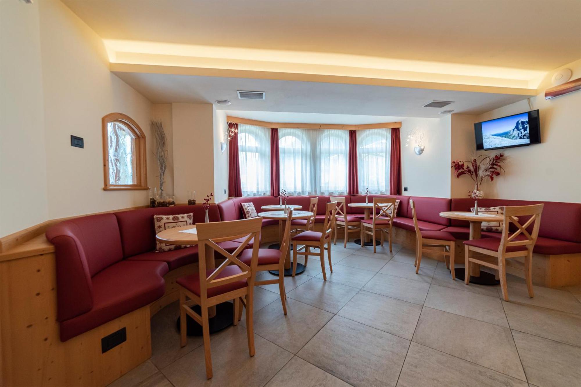 Hotel Garni Paradisi - Wellness & Spa Mezzano Eksteriør billede