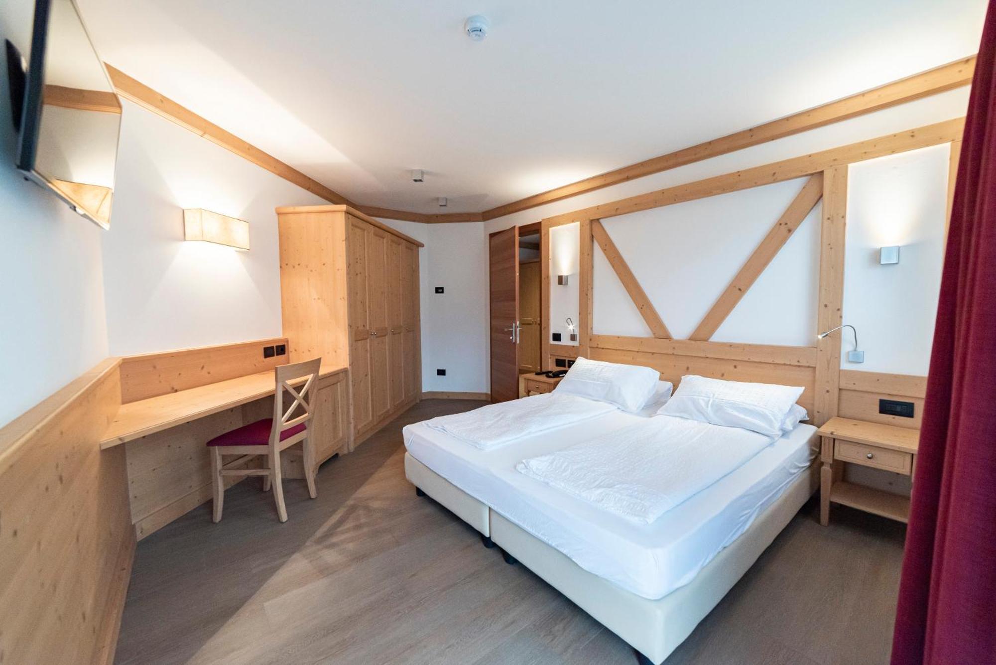 Hotel Garni Paradisi - Wellness & Spa Mezzano Eksteriør billede