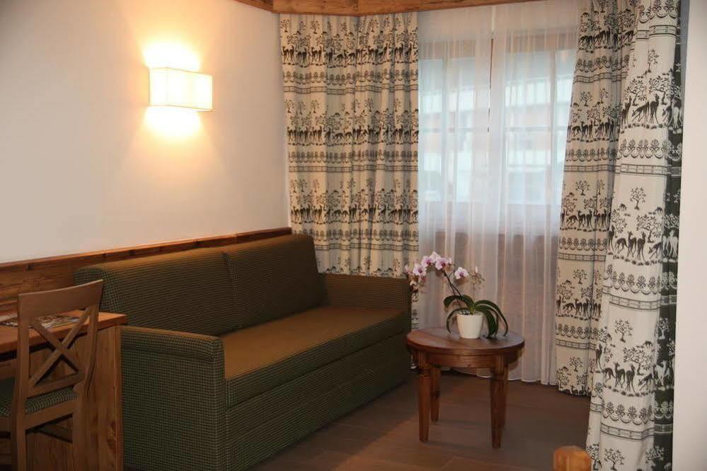 Hotel Garni Paradisi - Wellness & Spa Mezzano Eksteriør billede